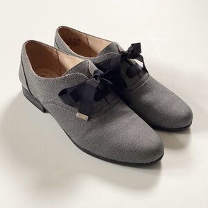 NEW Abella Moxie Oxfords